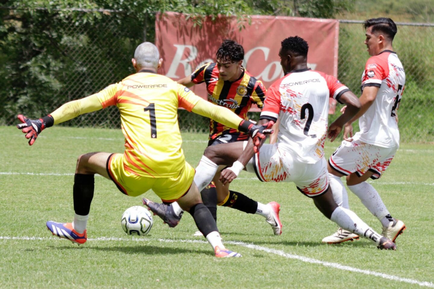 Rescata Club Deportivo Álica empate en su debut en la Liga Premier