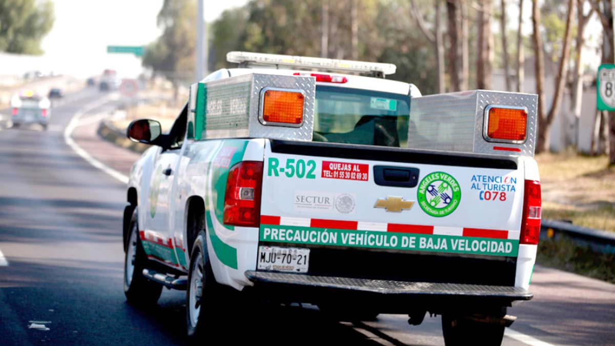 Atienden Ángeles Verdes 76 vehículos en carreteras